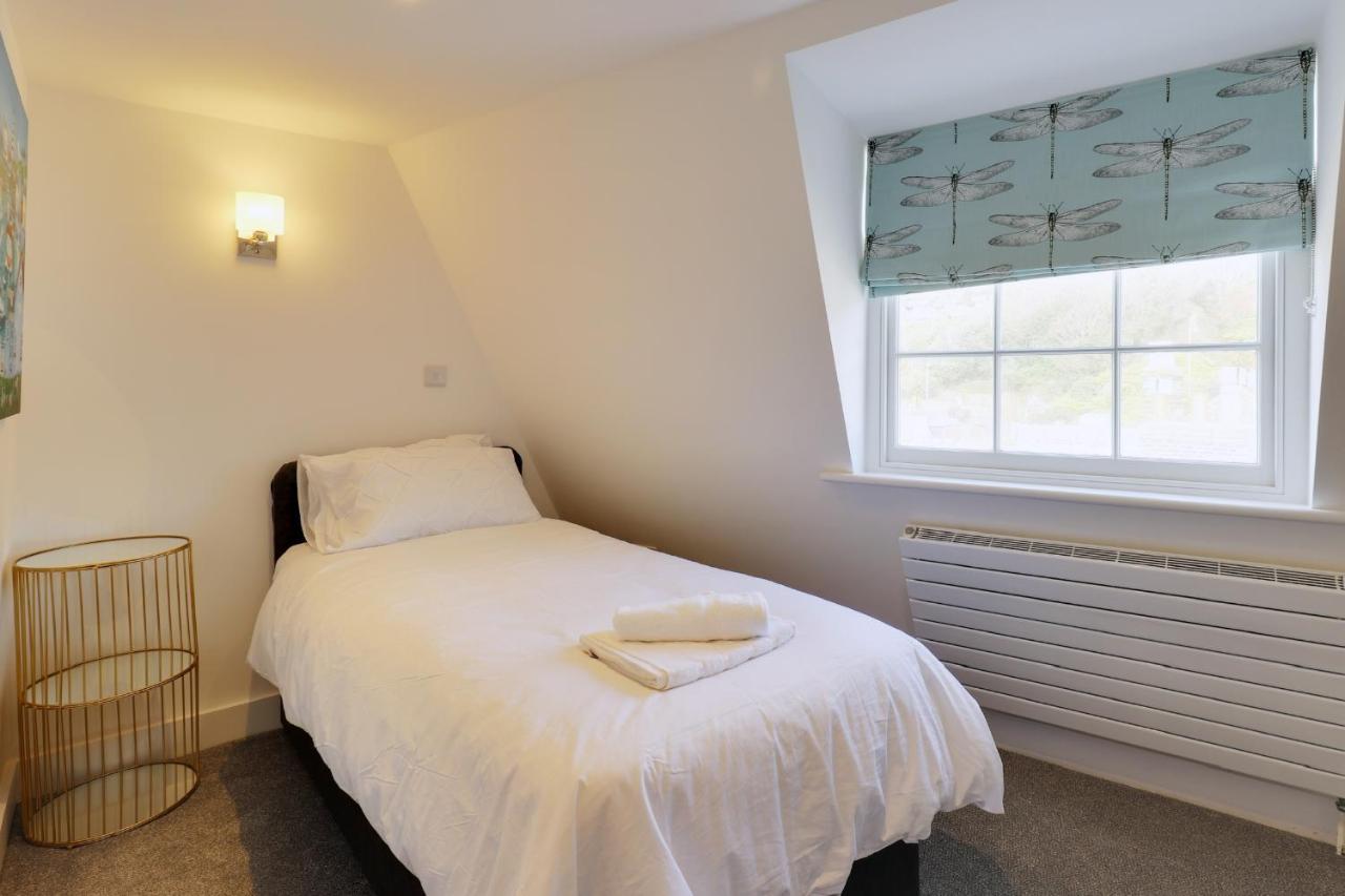 Master Accommodation Suite 9 Single Room With Roof Top Views Hastings Dış mekan fotoğraf